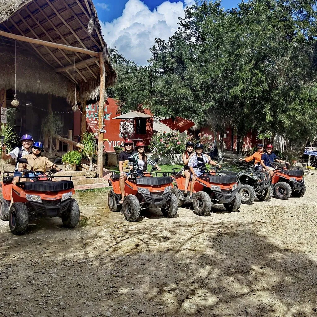 Cenote Santa Cruz in Homún, Yucatán