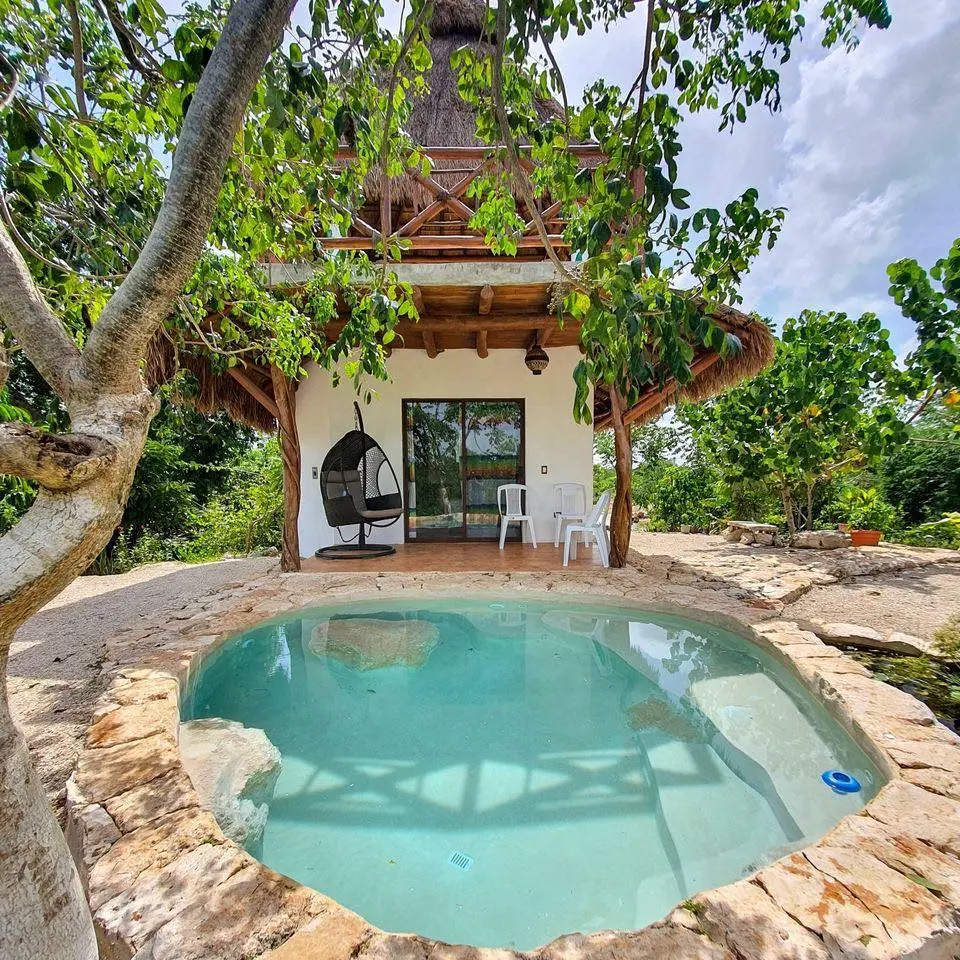 Quetzal Cabin Cenote San Isidro